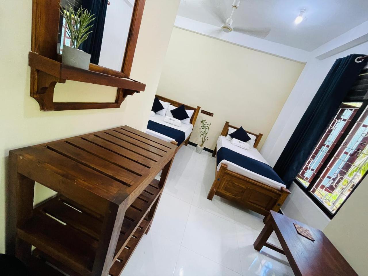 Natraj Guest House トリンコマリー エクステリア 写真