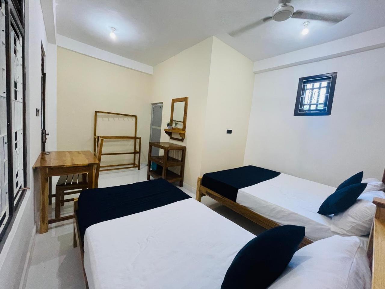 Natraj Guest House トリンコマリー エクステリア 写真