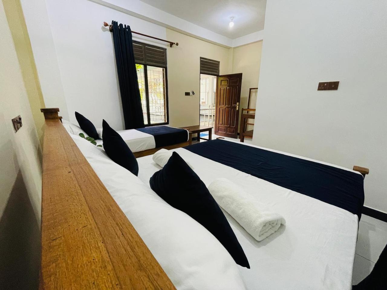 Natraj Guest House トリンコマリー エクステリア 写真