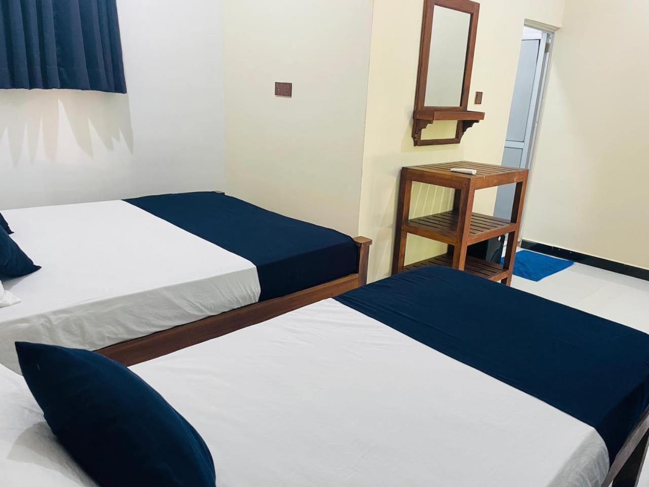 Natraj Guest House トリンコマリー エクステリア 写真