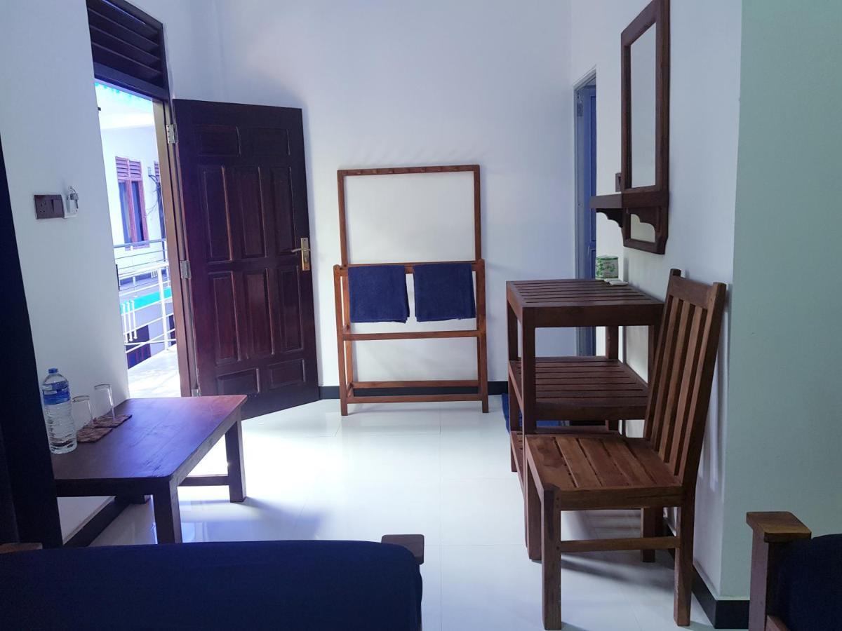 Natraj Guest House トリンコマリー エクステリア 写真